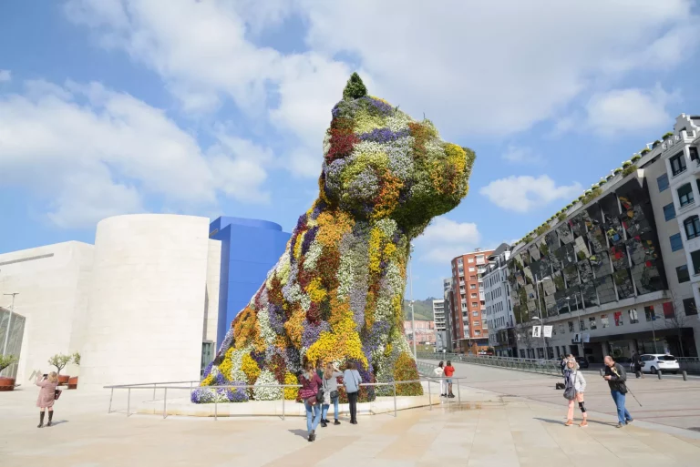 Guggenheim Museum, Bilbao, Spain, Architect Frank Gehry, 1997, Guggenheim Museum Detail Of Curving Titanium Wall. Guggenheim Museum Bilbao is a museum of modern and contemporary art . Built alongside the Nervion River, which runs through the city of Bilbao to the Cantabrian Sea
